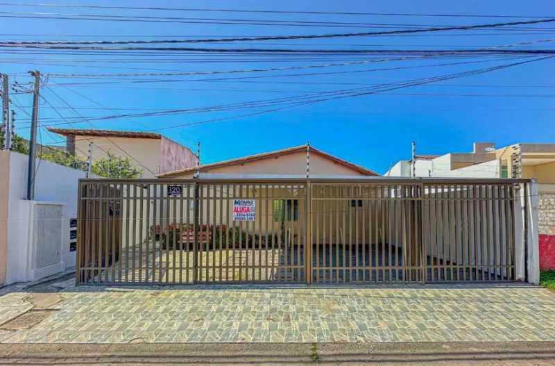 Casa de rua : Térrea / Residencial / Atalaia