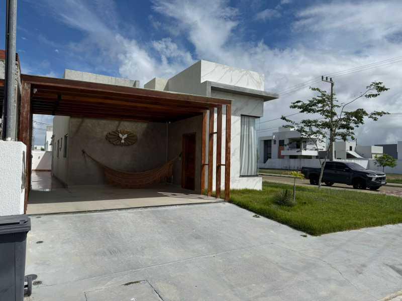 Casa em Condomínio : / Residencial / Centro