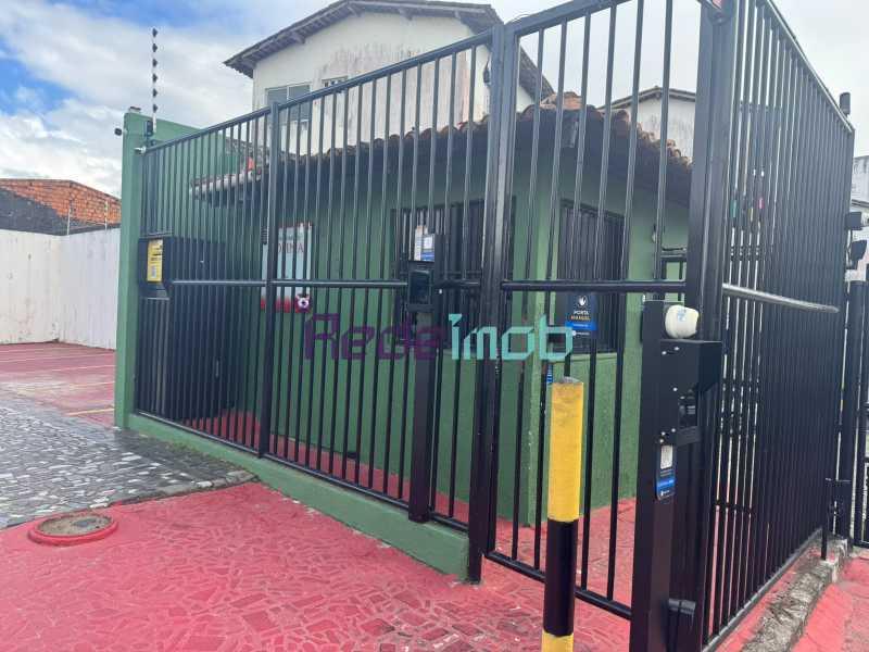 Apartamento : / Residencial / Industrial