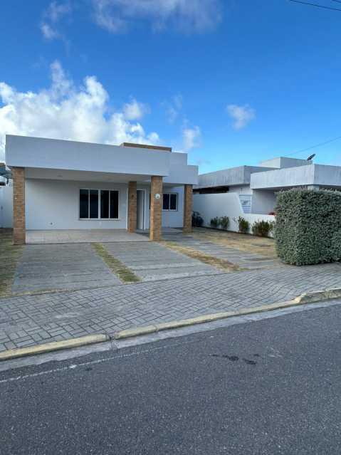 Casa em Condomínio : / Residencial / Barra dos Coqueiros