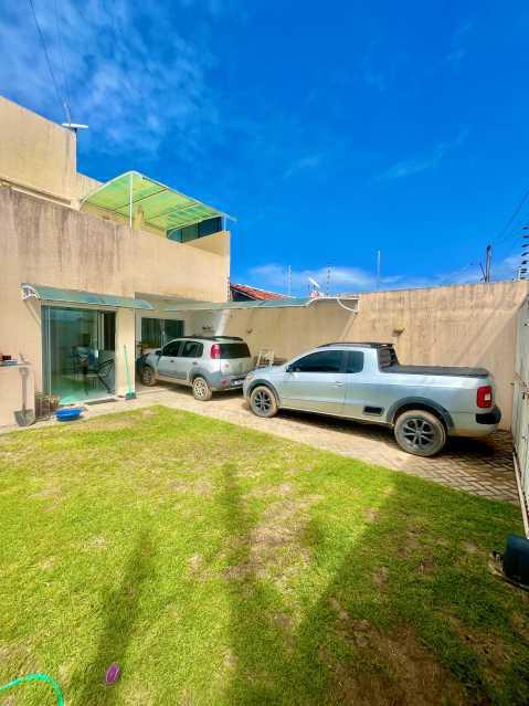 Casa de rua : Térrea / Residencial / Aruana