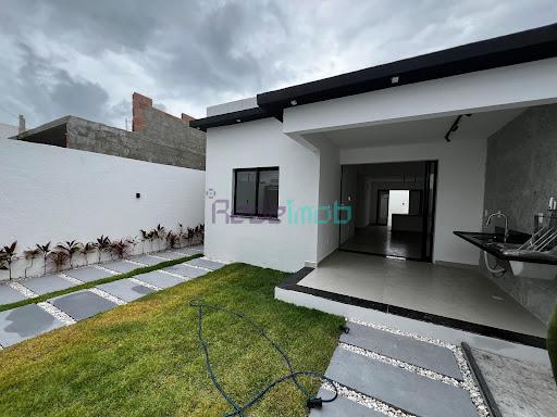 Casa Nova com Suíte e Área Gourmet no Luar da Barra